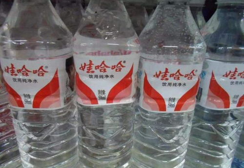 獨狼 鐘睒睒 昔日泥瓦匠,今中國首富,抱著女人哭得像個孩子